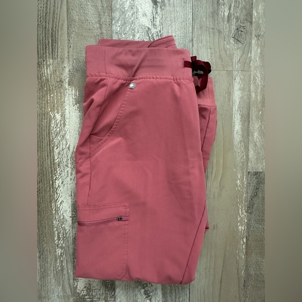 FIGS Women’s BCA Quartz PINK Zamora Scrub Jogger Pants Regular Sz Small